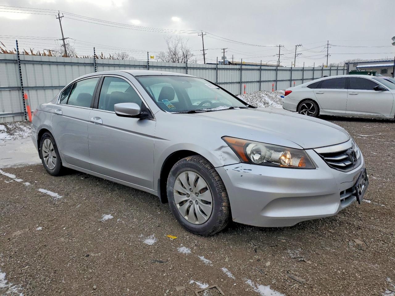 2012 HONDA ACCORD LX photo 4