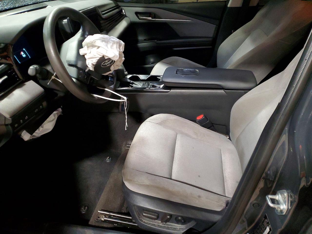 2025 TOYOTA CAMRY XSE photo 7