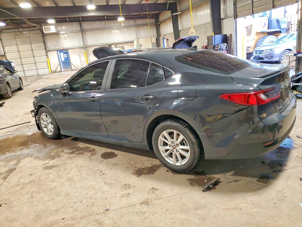 2025 TOYOTA CAMRY XSE photo 2