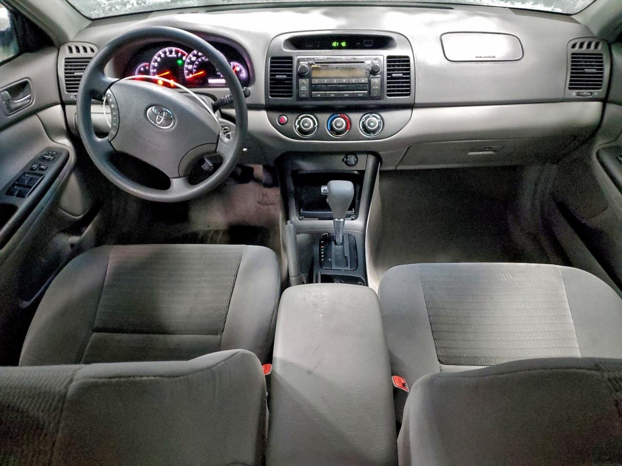 2005 TOYOTA CAMRY LE photo 8