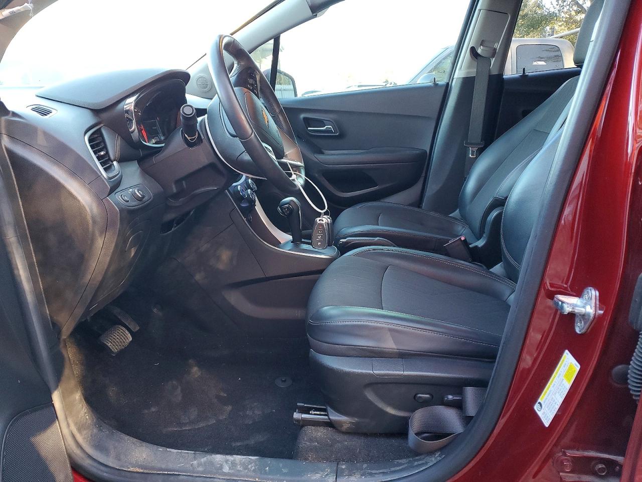 2021 CHEVROLET TRAX 1LT photo 19