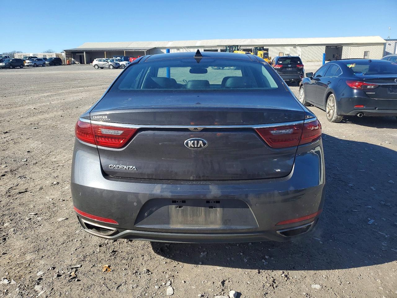2017 KIA CADENZA PREMIUM photo 6