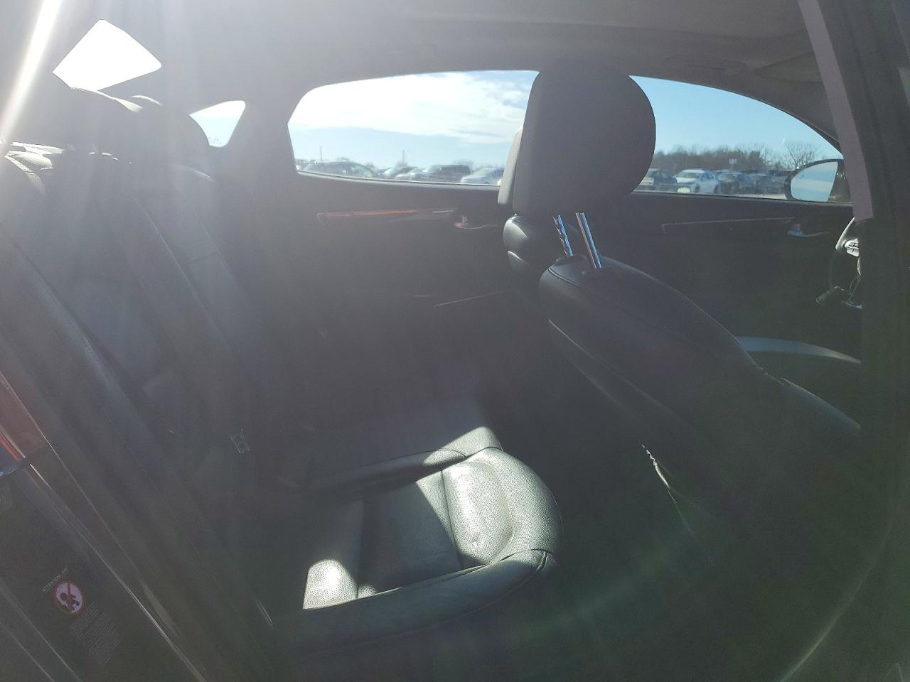 2017 KIA CADENZA PREMIUM photo 10