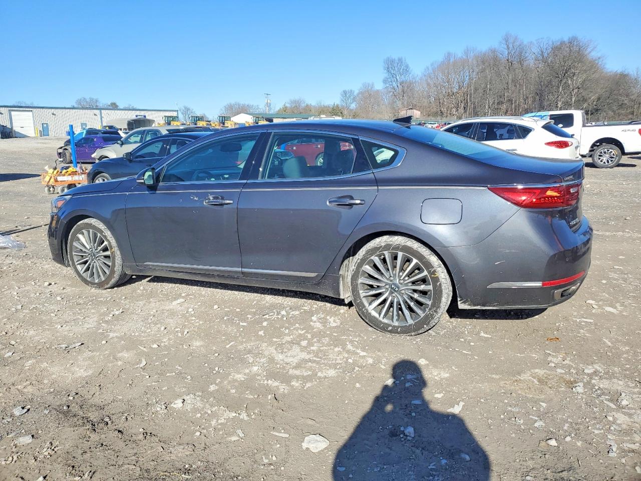 2017 KIA CADENZA PREMIUM photo 2