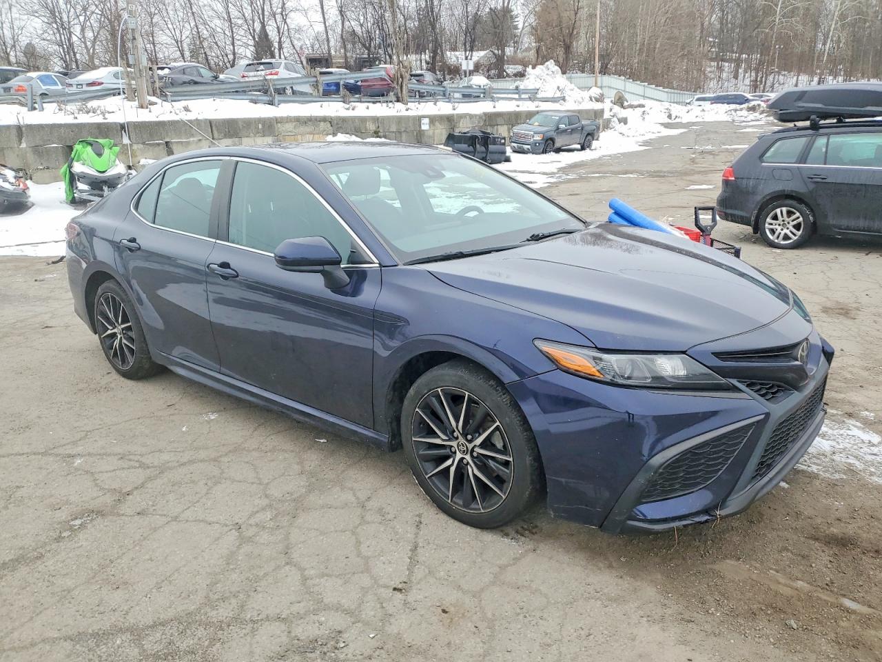 2021 TOYOTA CAMRY SE photo 4