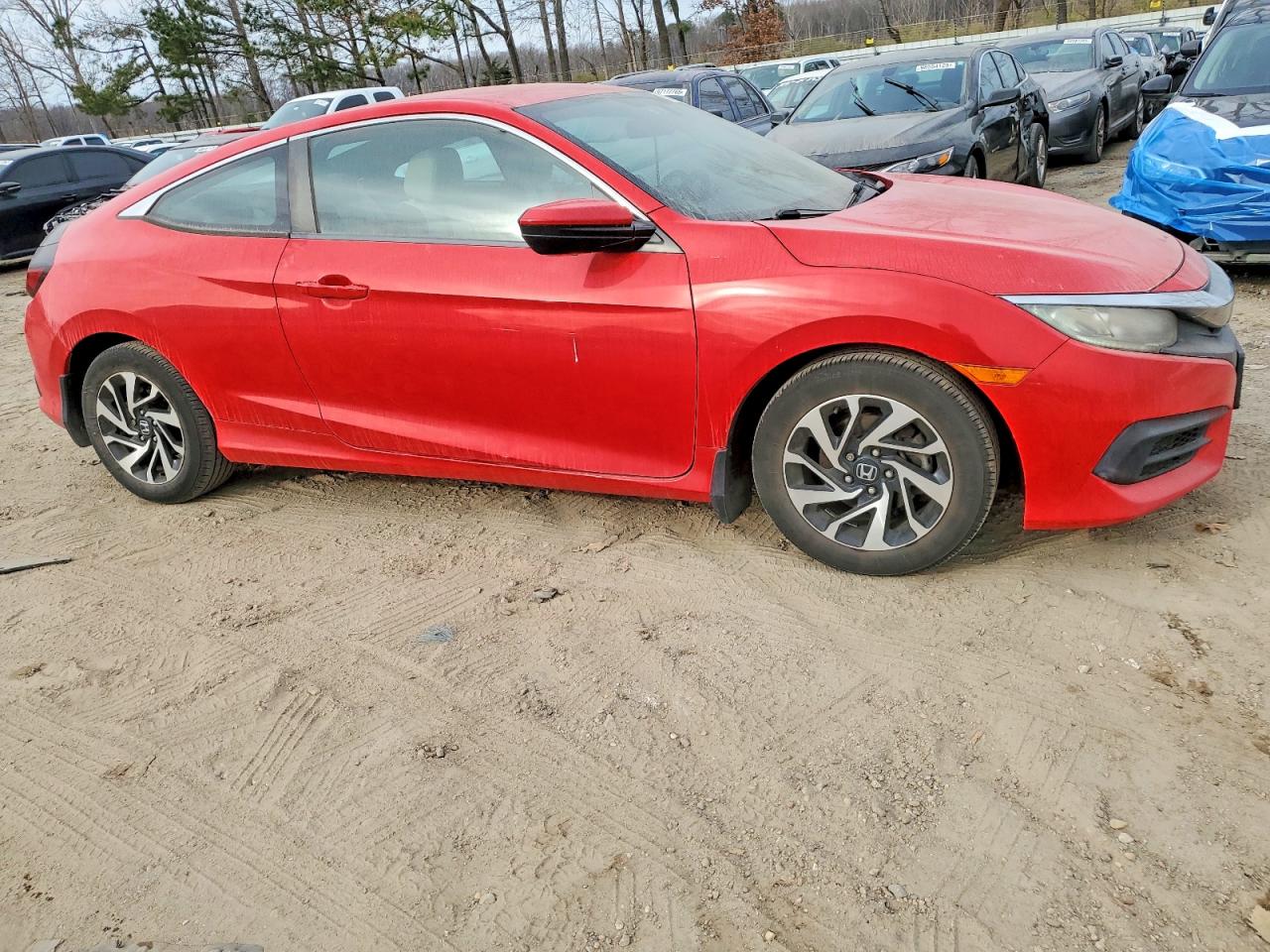 2017 HONDA CIVIC LX photo 4