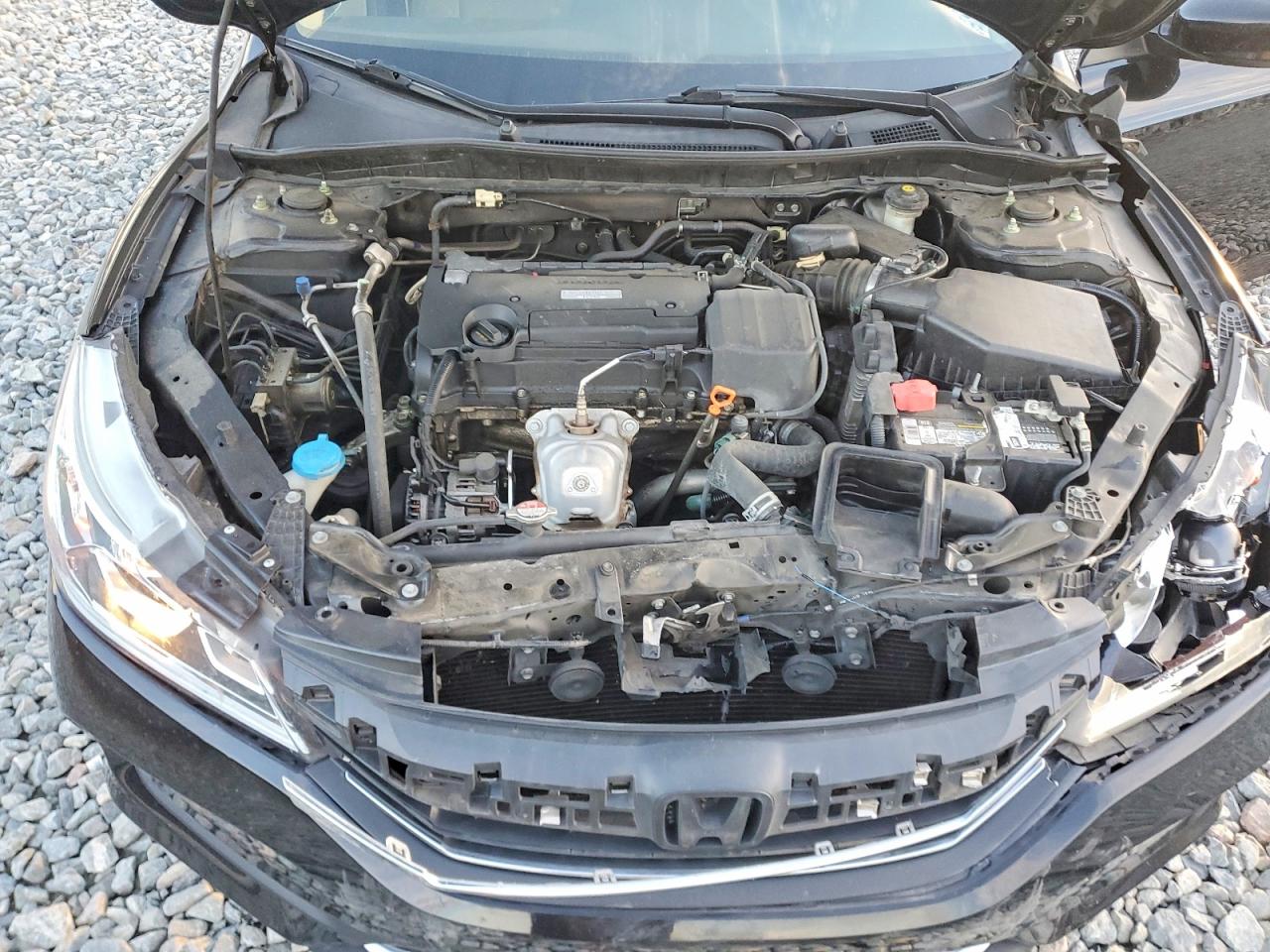 2016 HONDA ACCORD LX photo 11