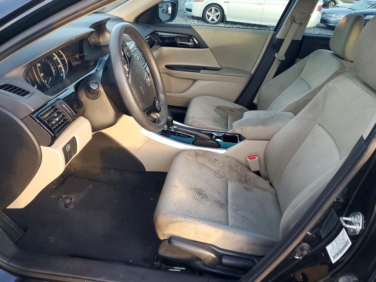 2016 HONDA ACCORD LX photo 7