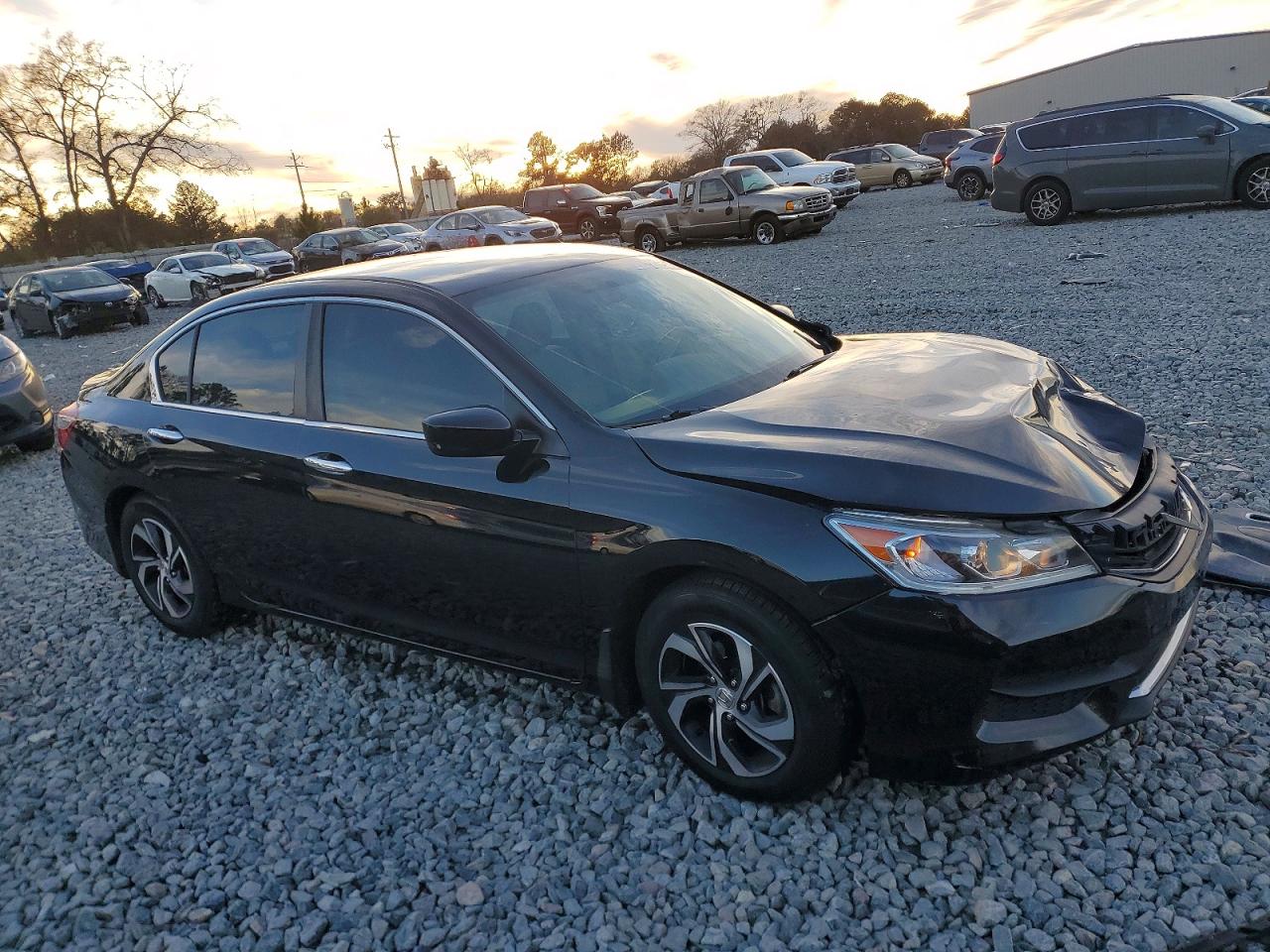 2016 HONDA ACCORD LX photo 4