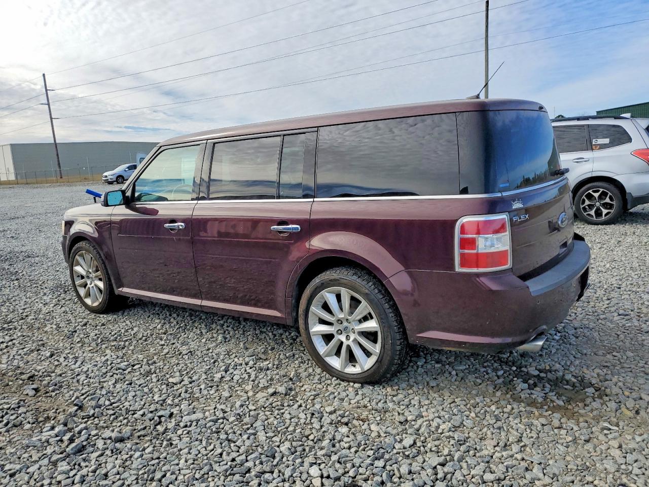 2011 FORD FLEX photo 2