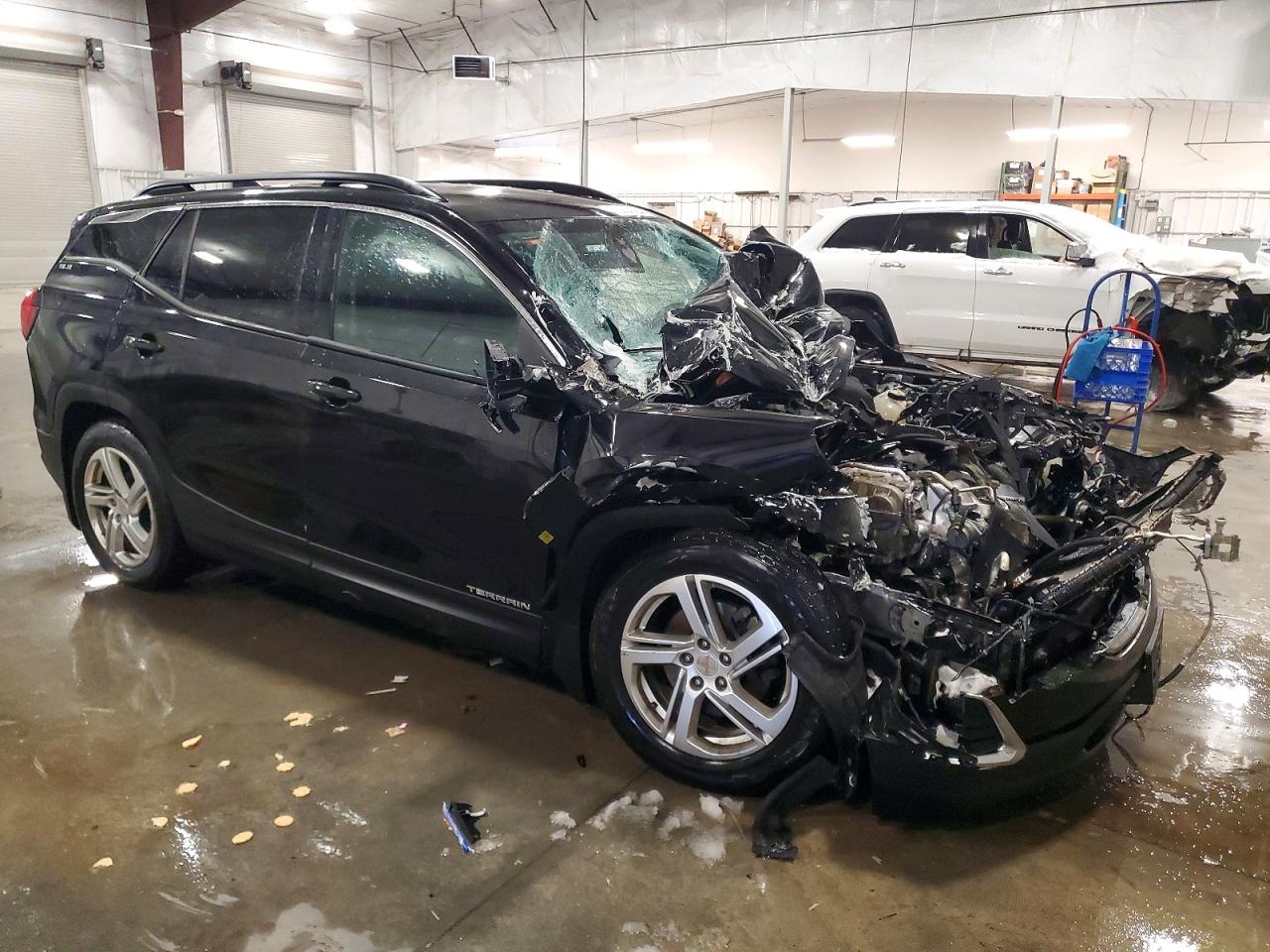 2018 GMC TERRAIN SLE photo 4