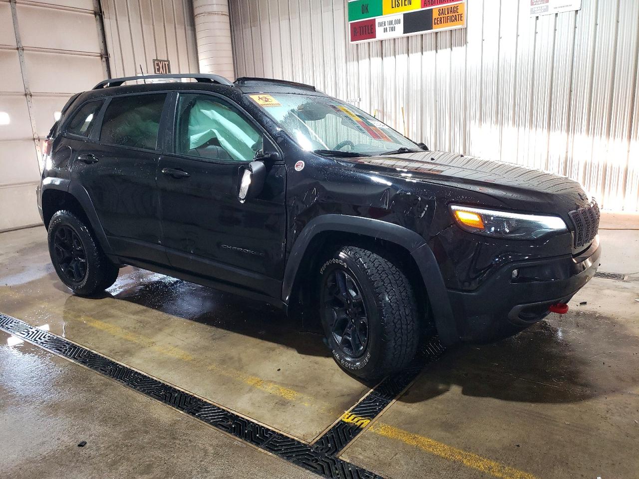 2021 JEEP CHEROKEE TRAILHAWK photo 4