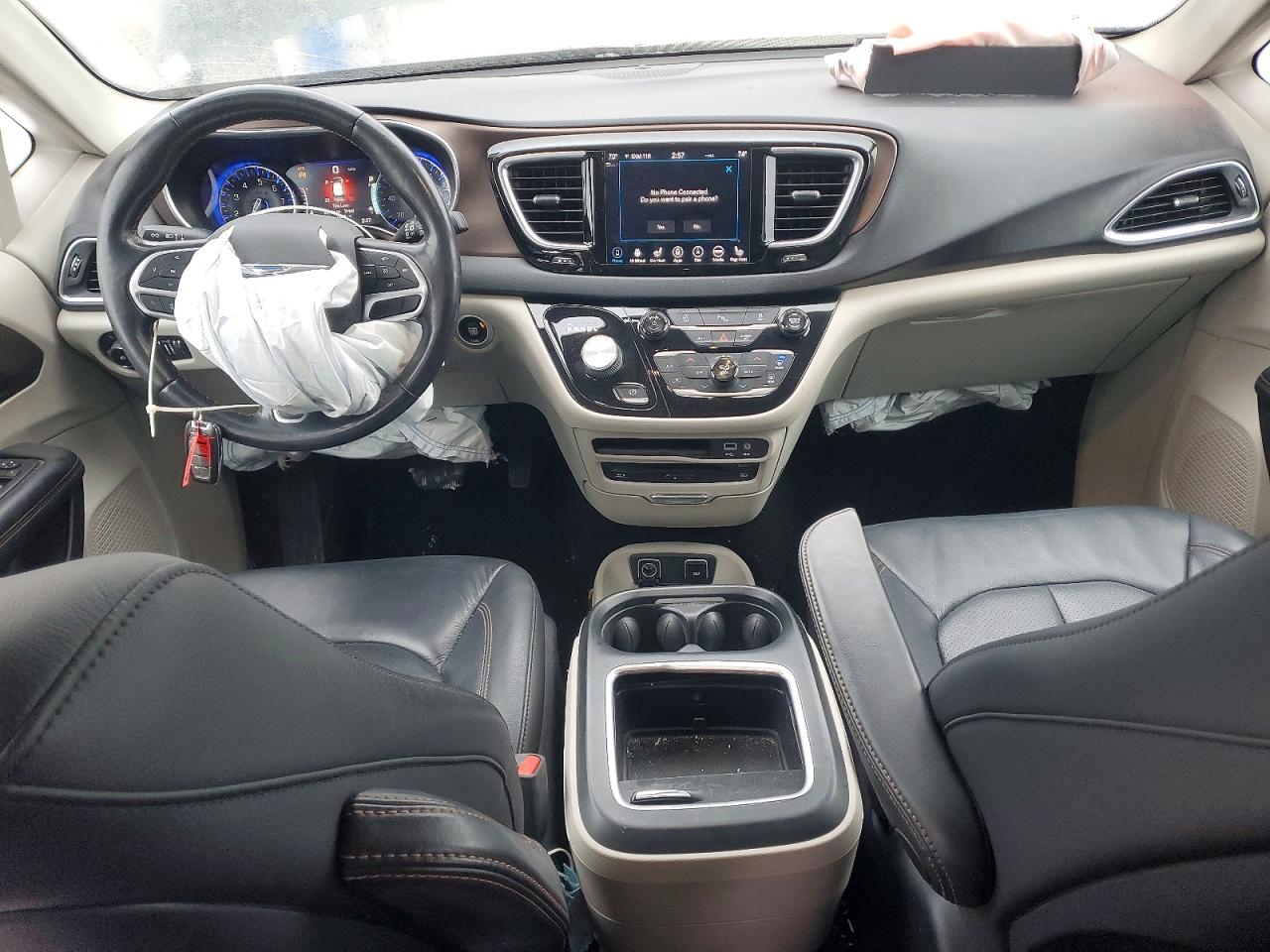 2019 CHRYSLER PACIFICA TOURING L PLUS photo 8