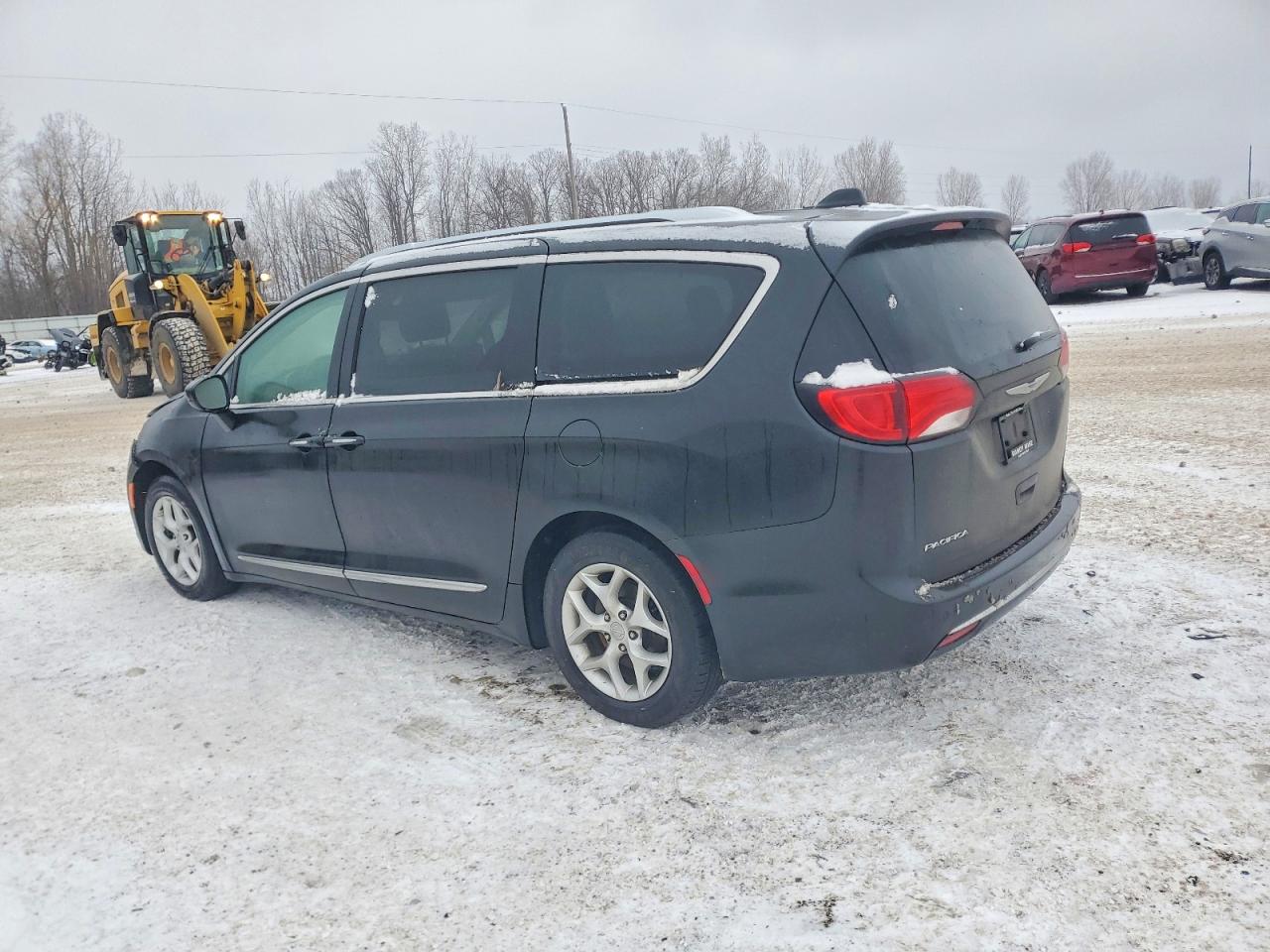 2019 CHRYSLER PACIFICA TOURING L PLUS photo 2