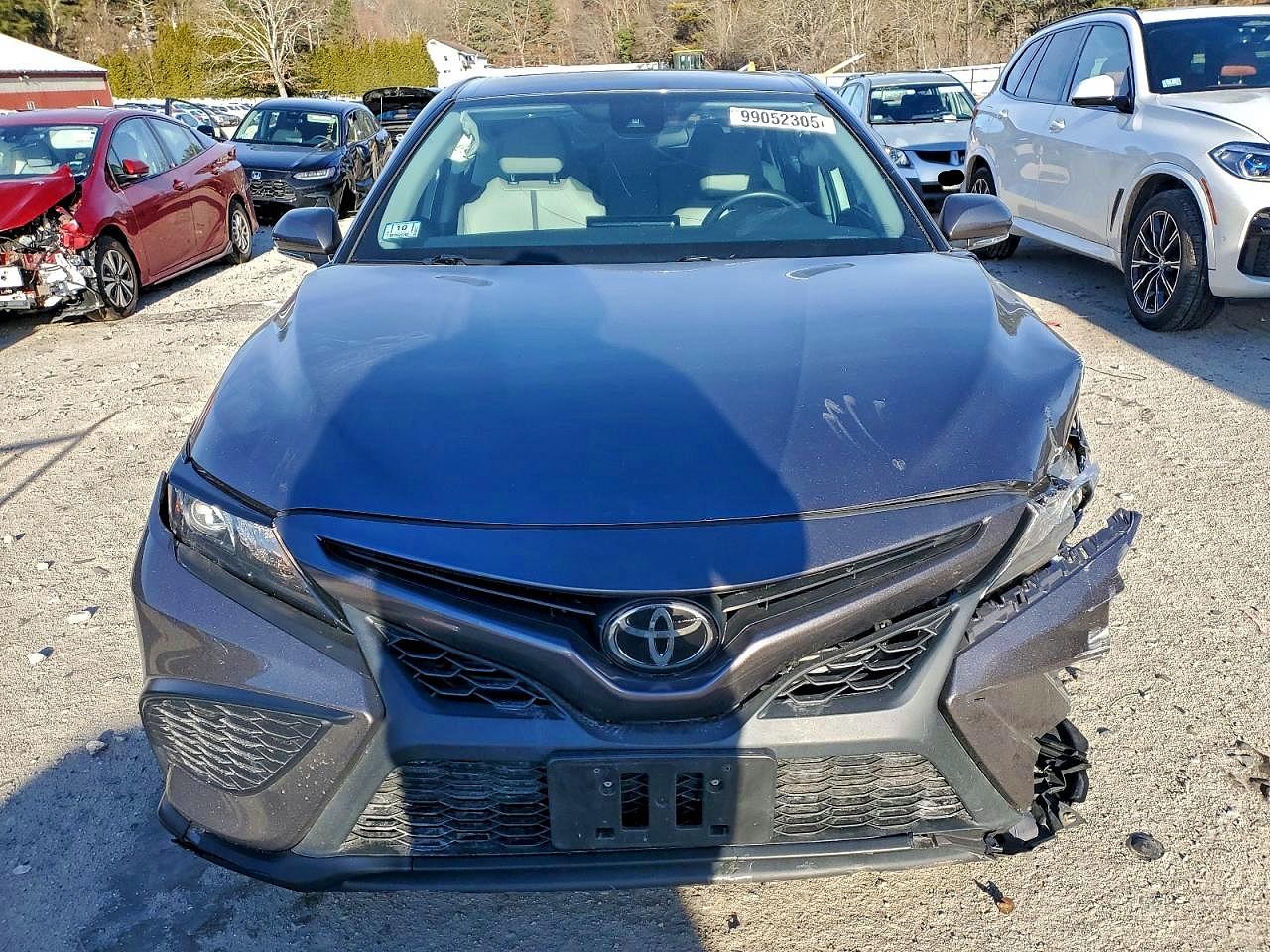 2024 TOYOTA CAMRY SE photo 9