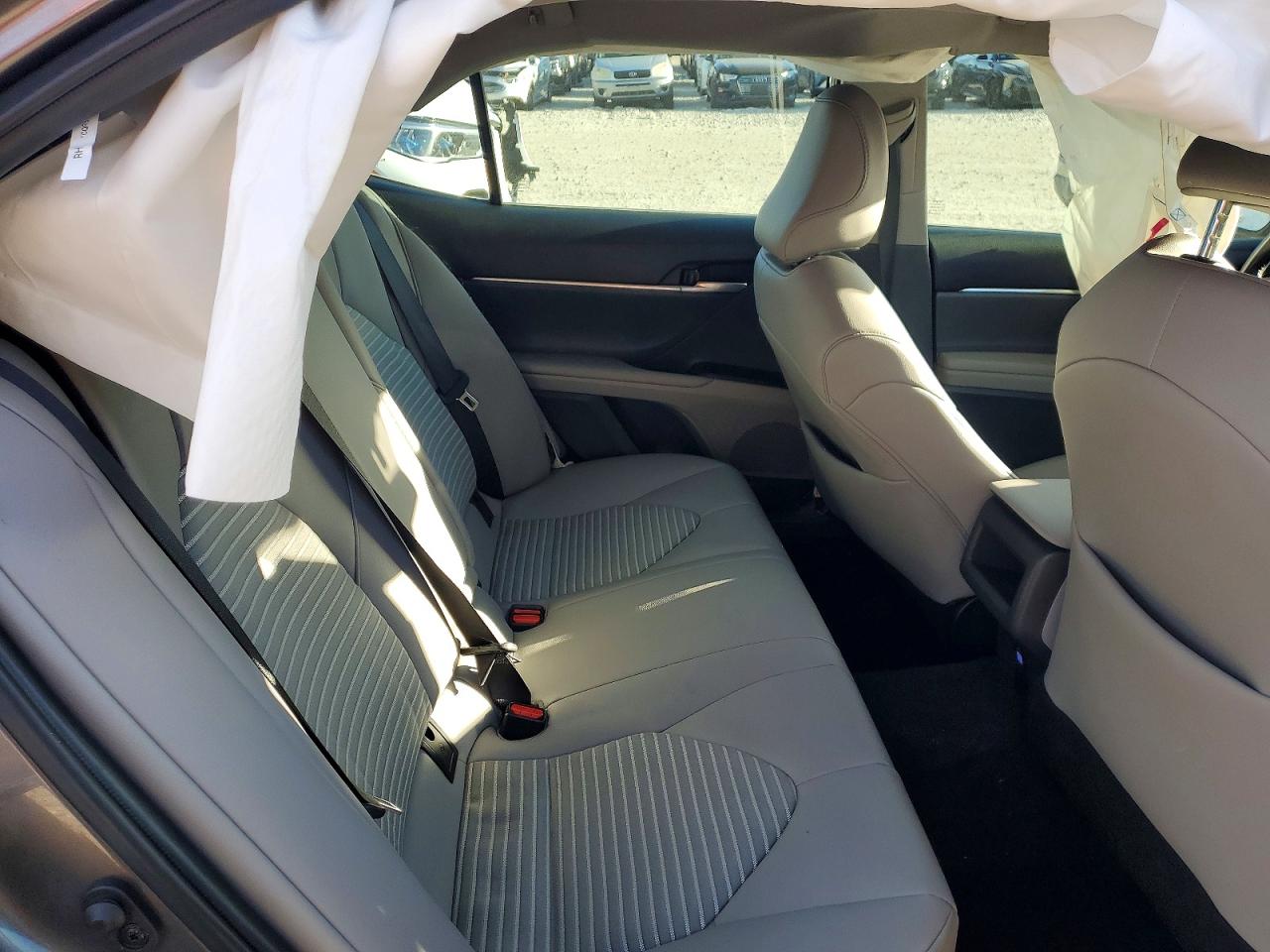 2024 TOYOTA CAMRY SE photo 19