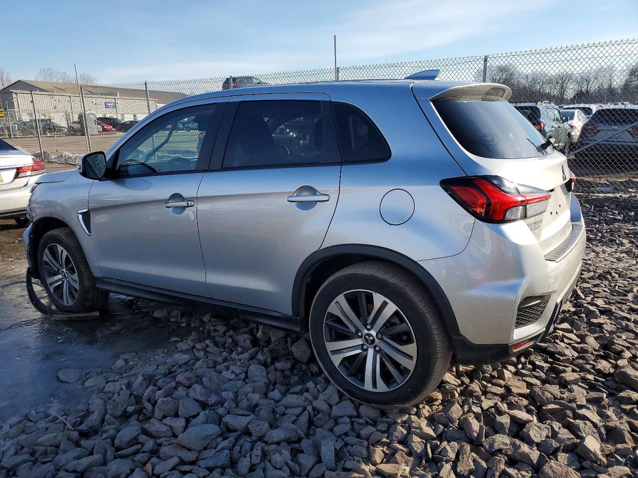 2023 MITSUBISHI OUTLANDER SPORT S/SE photo 2