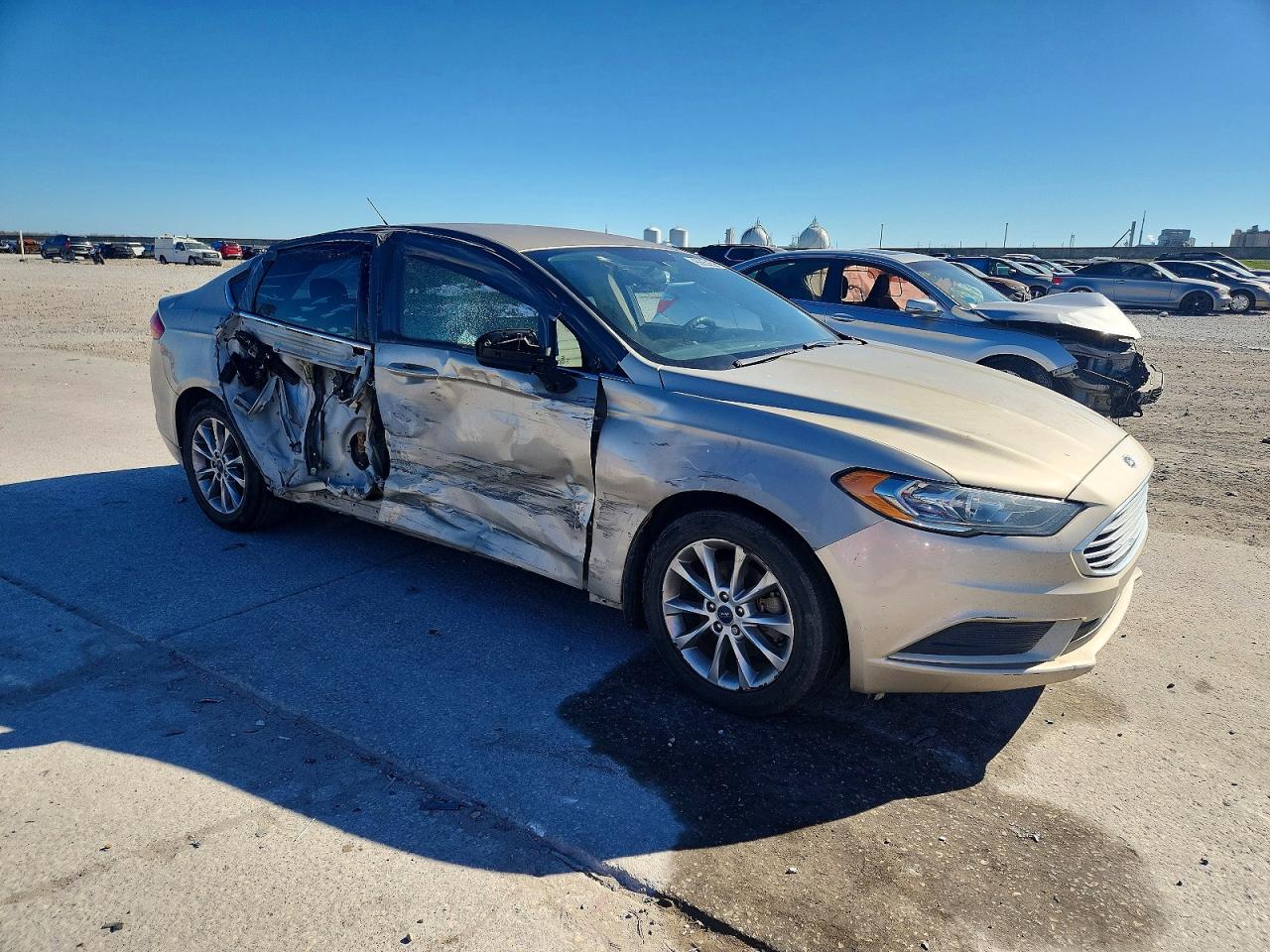 2017 FORD FUSION SE photo 4