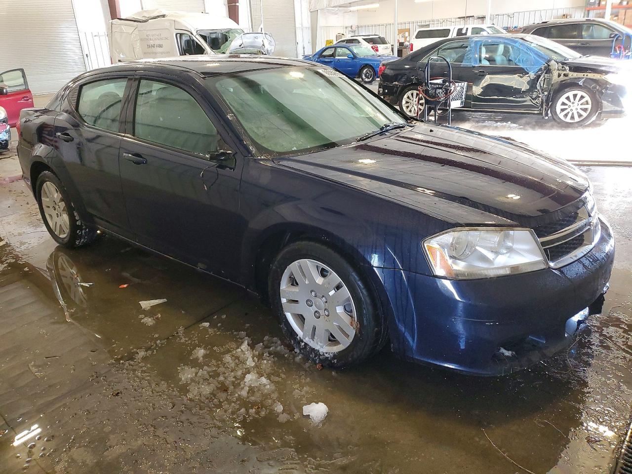 2014 DODGE AVENGER SE photo 4