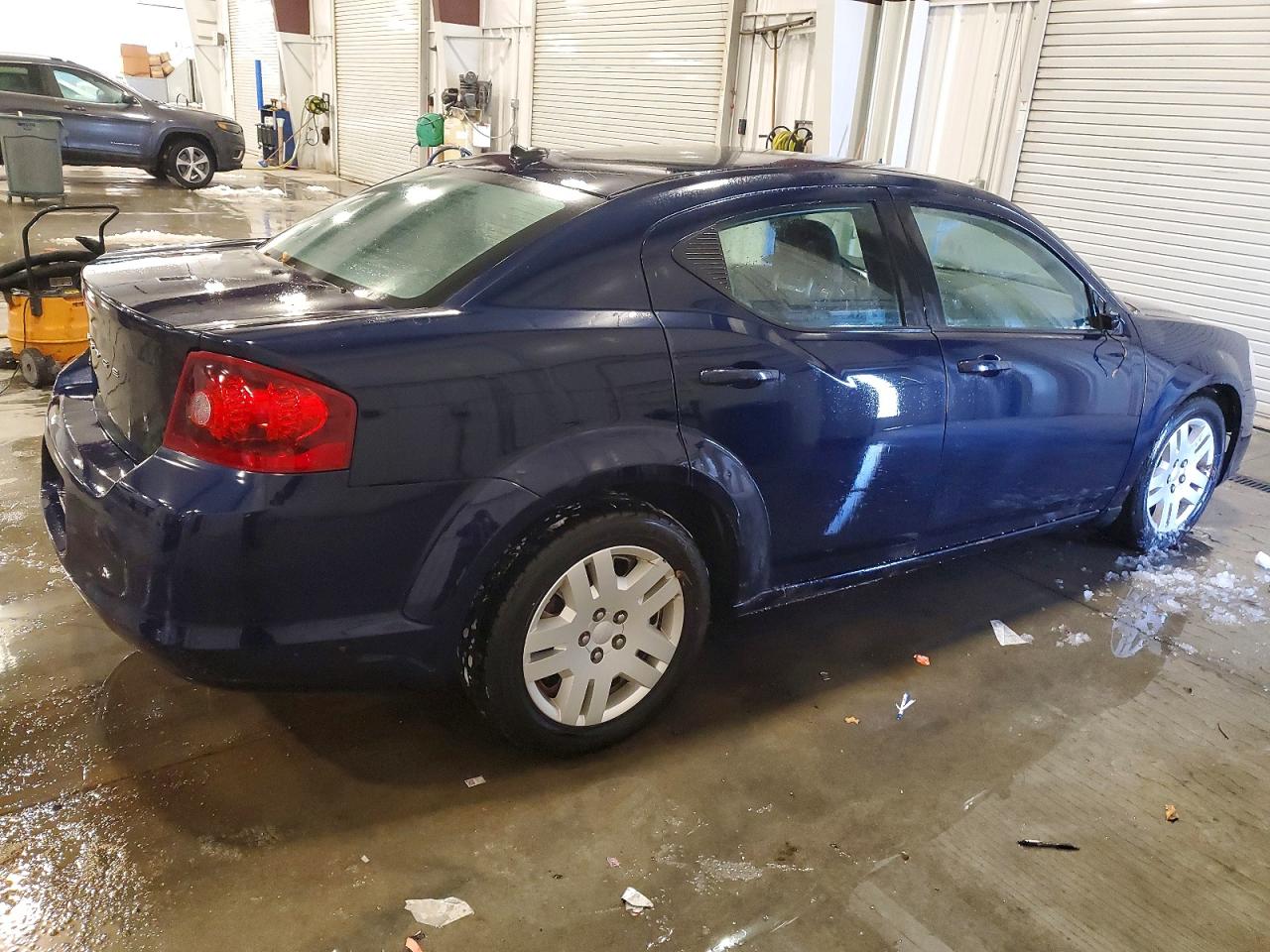 2014 DODGE AVENGER SE photo 3