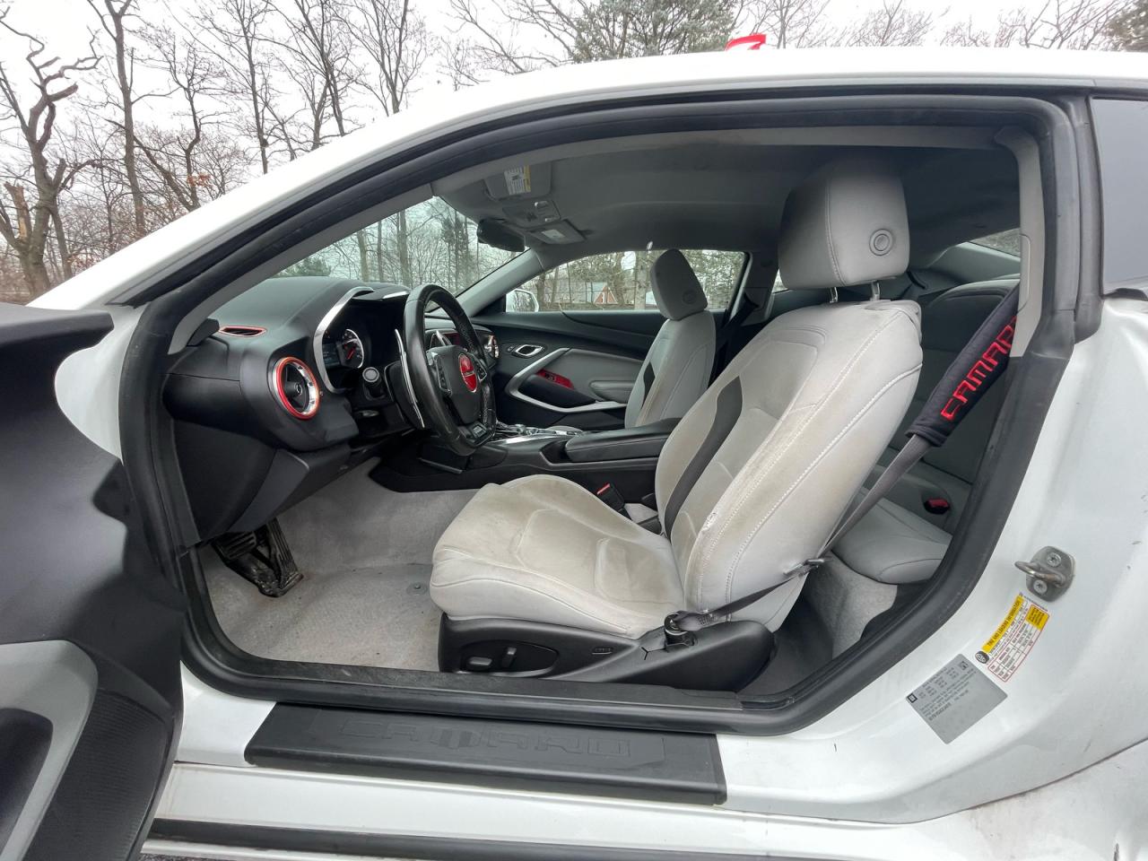 2016 CHEVROLET CAMARO LT photo 11