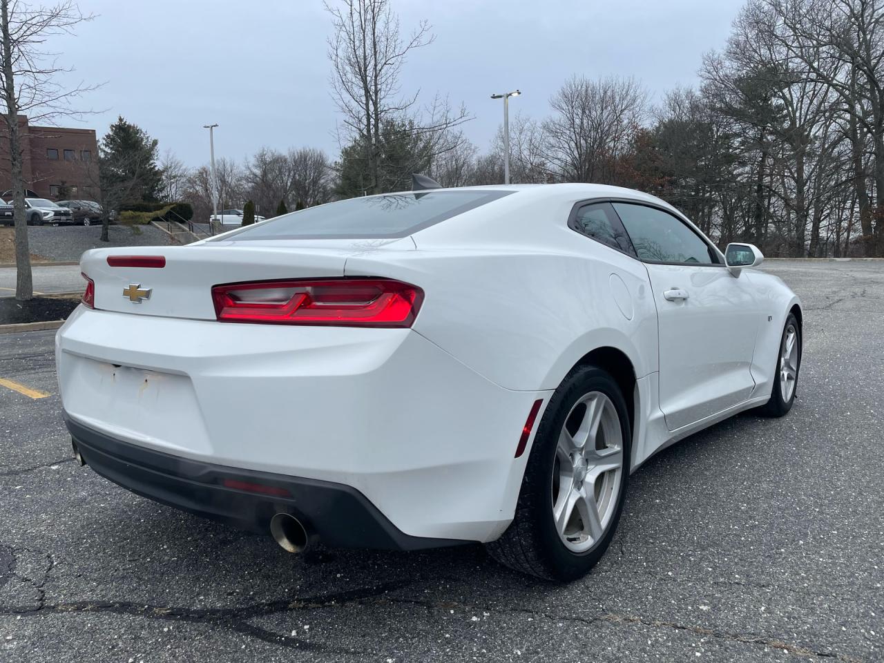2016 CHEVROLET CAMARO LT photo 4