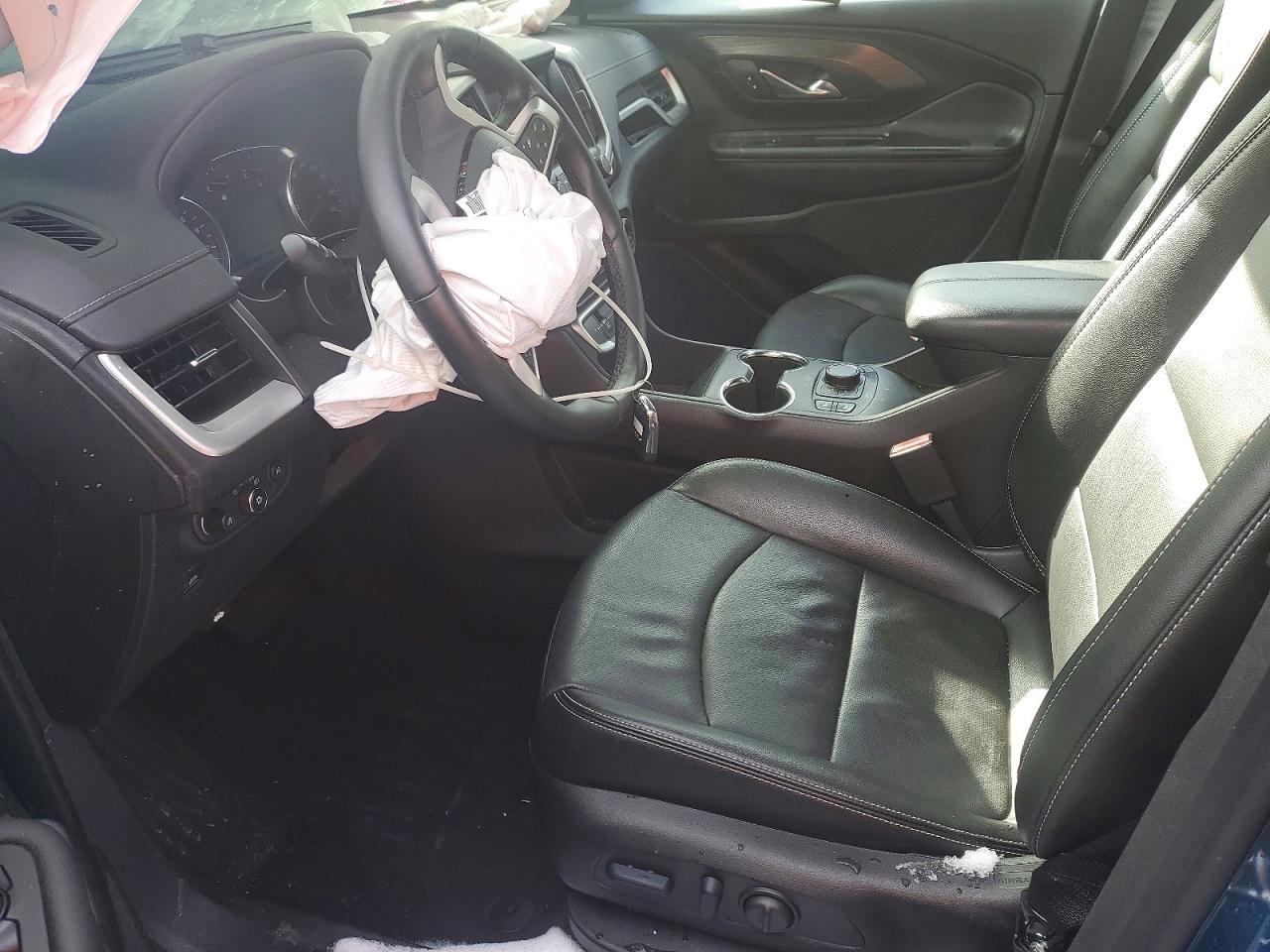 2024 GMC TERRAIN SLT photo 7