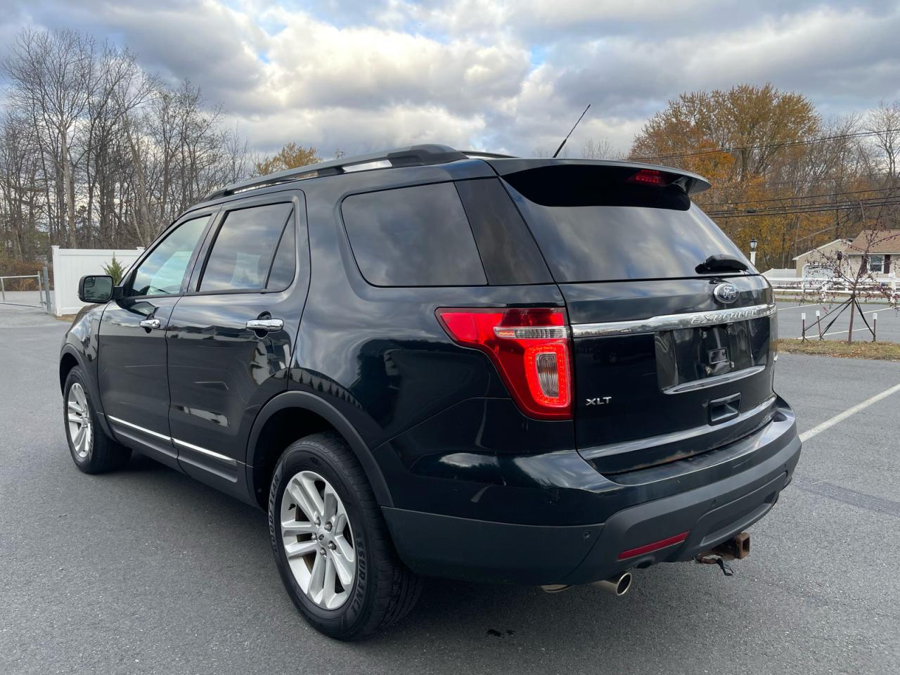 2015 FORD EXPLORER XLT photo 3