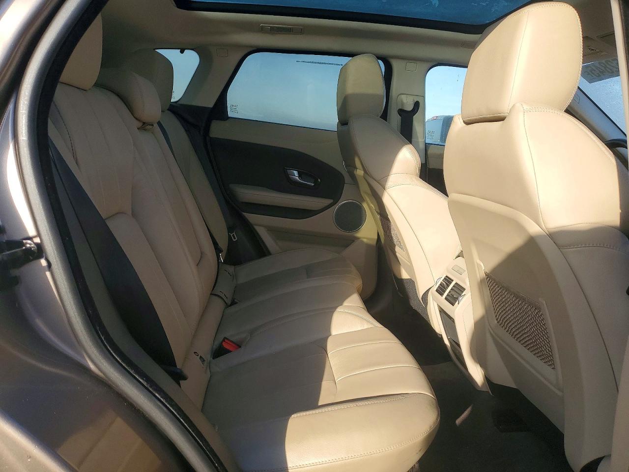2016 LAND ROVER RANGE ROVER EVOQUE SE photo 11