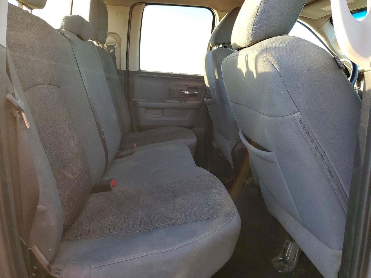 2015 RAM 1500 SLT photo 10