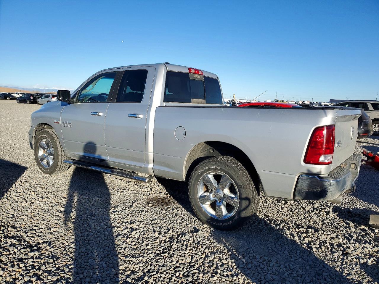 2015 RAM 1500 SLT photo 2