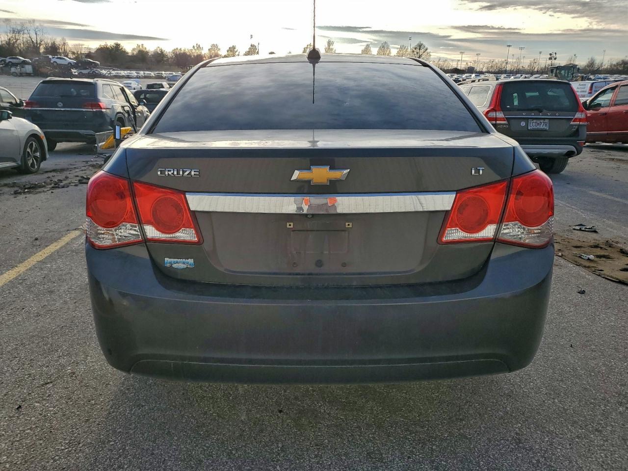 2016 CHEVROLET CRUZE LIMITED LT photo 11