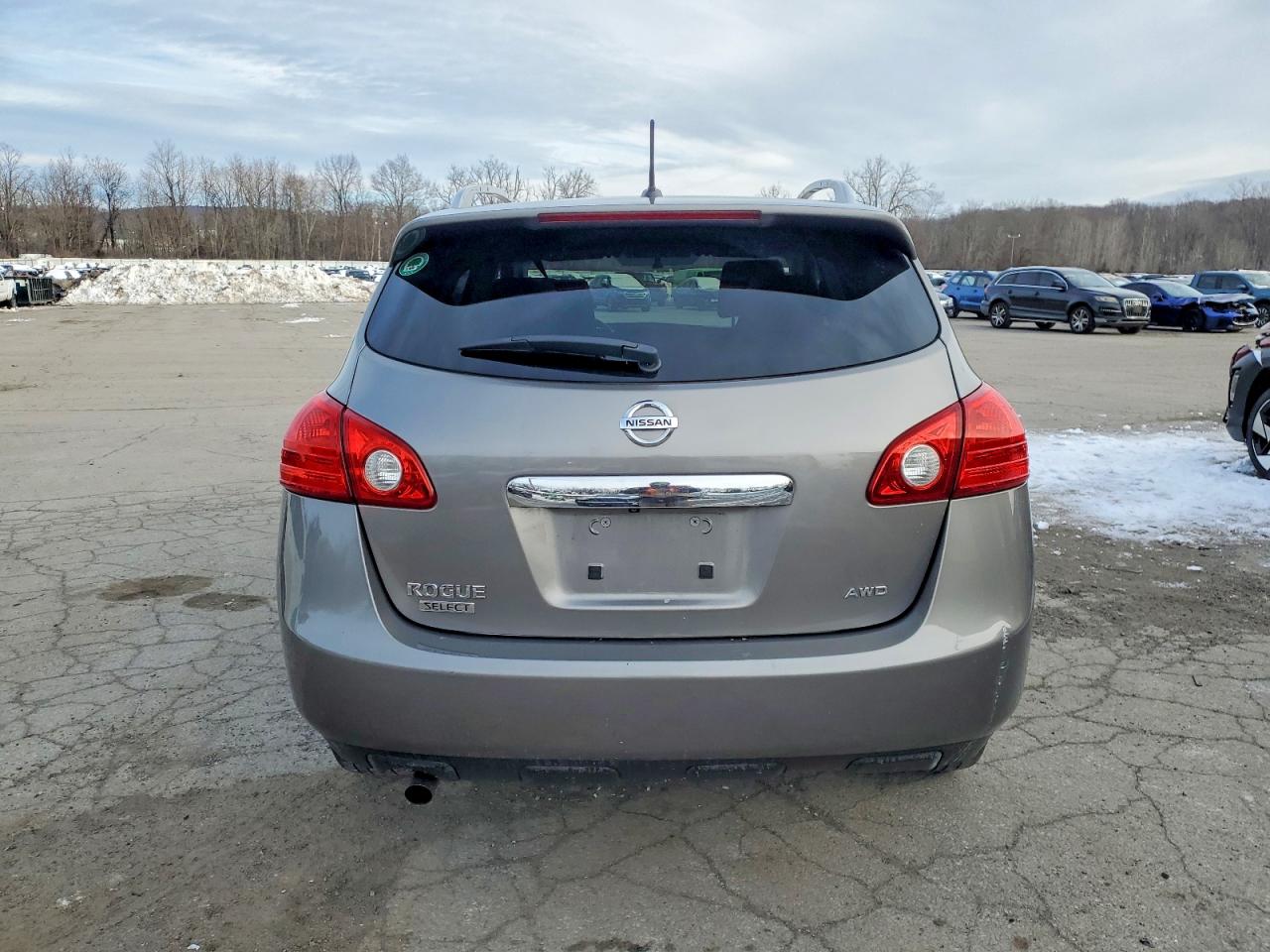 2015 NISSAN ROGUE SELECT S photo 6
