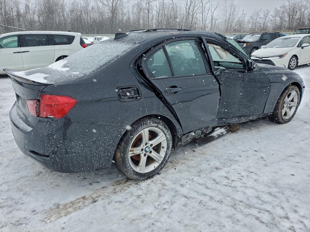 2013 BMW 328 XI SULEV photo 3