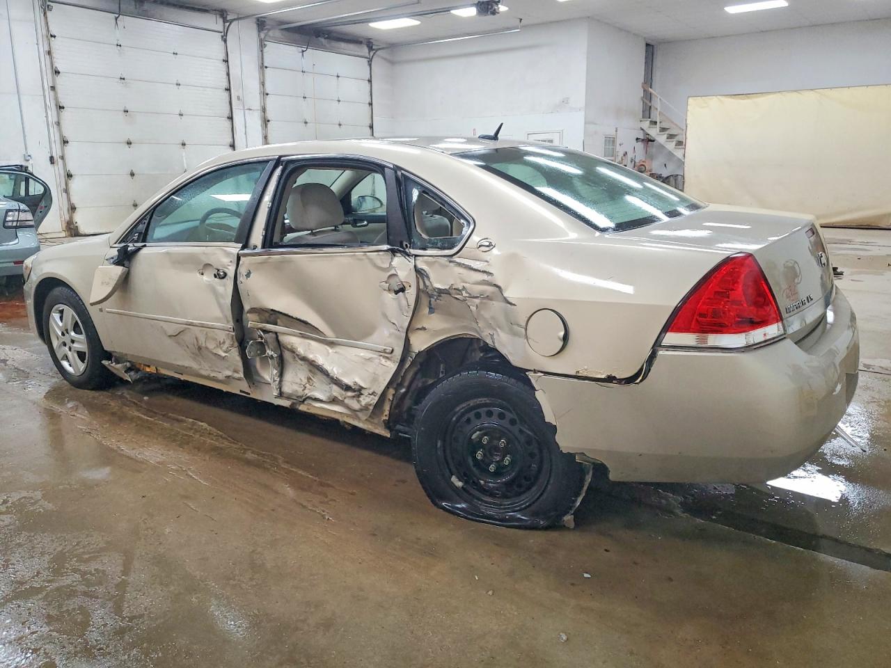 2009 CHEVROLET IMPALA LS photo 2