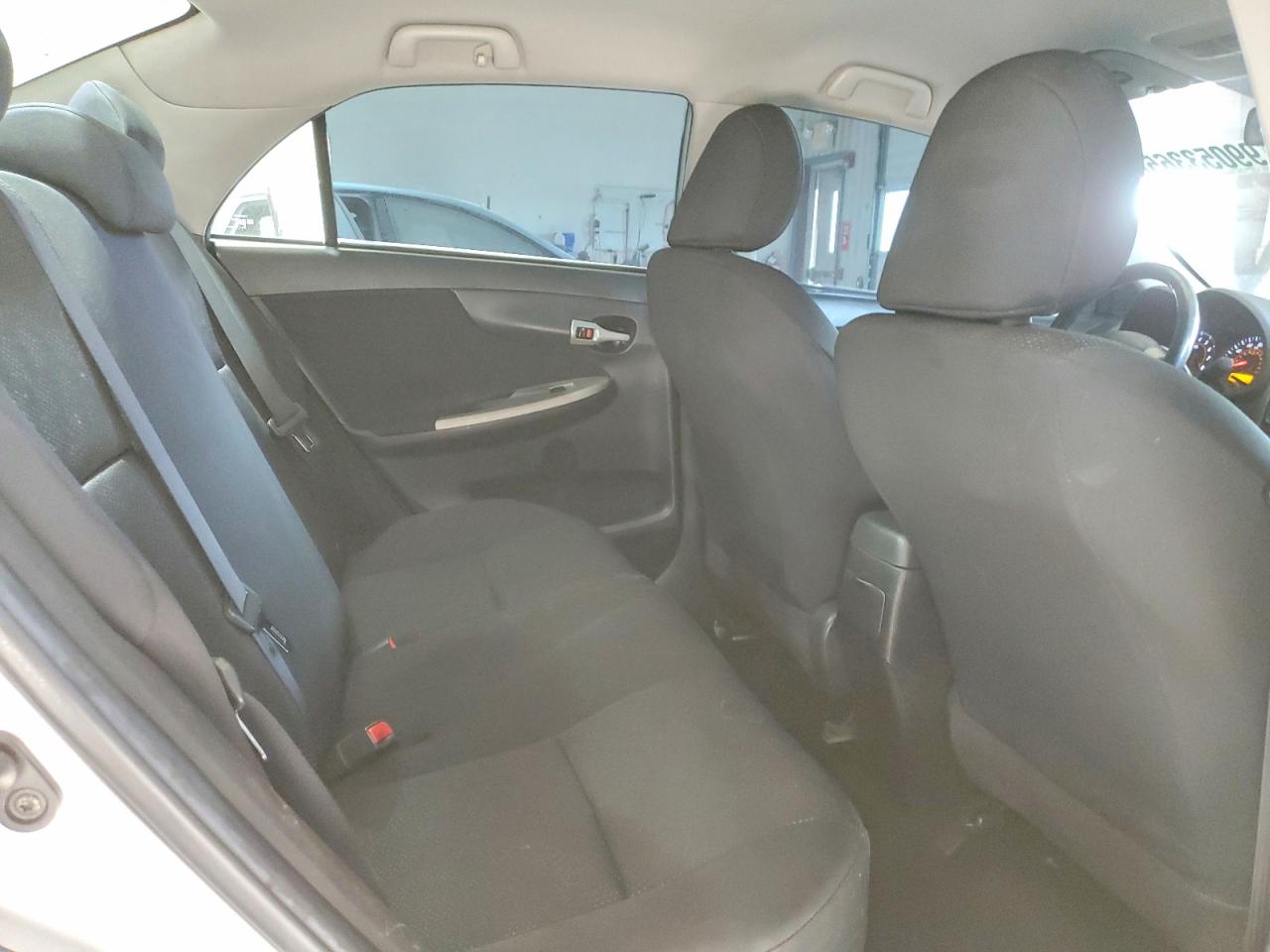 2010 TOYOTA COROLLA BASE photo 19