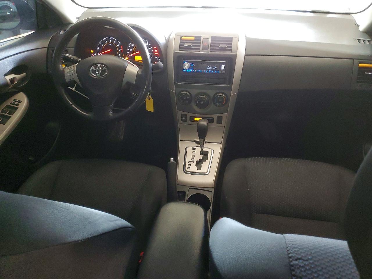 2010 TOYOTA COROLLA BASE photo 15
