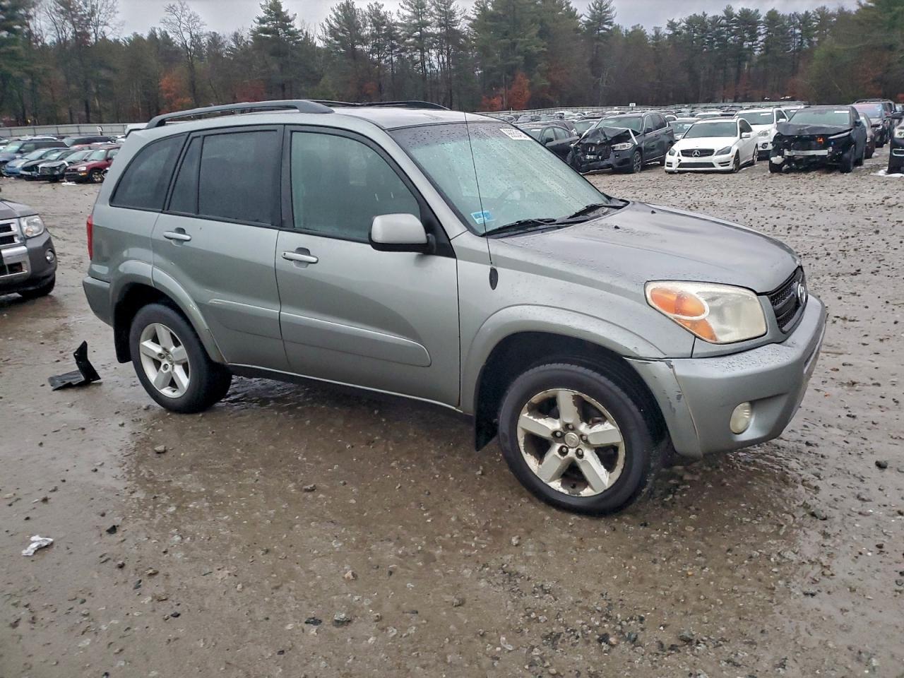 2004 TOYOTA RAV4 photo 7