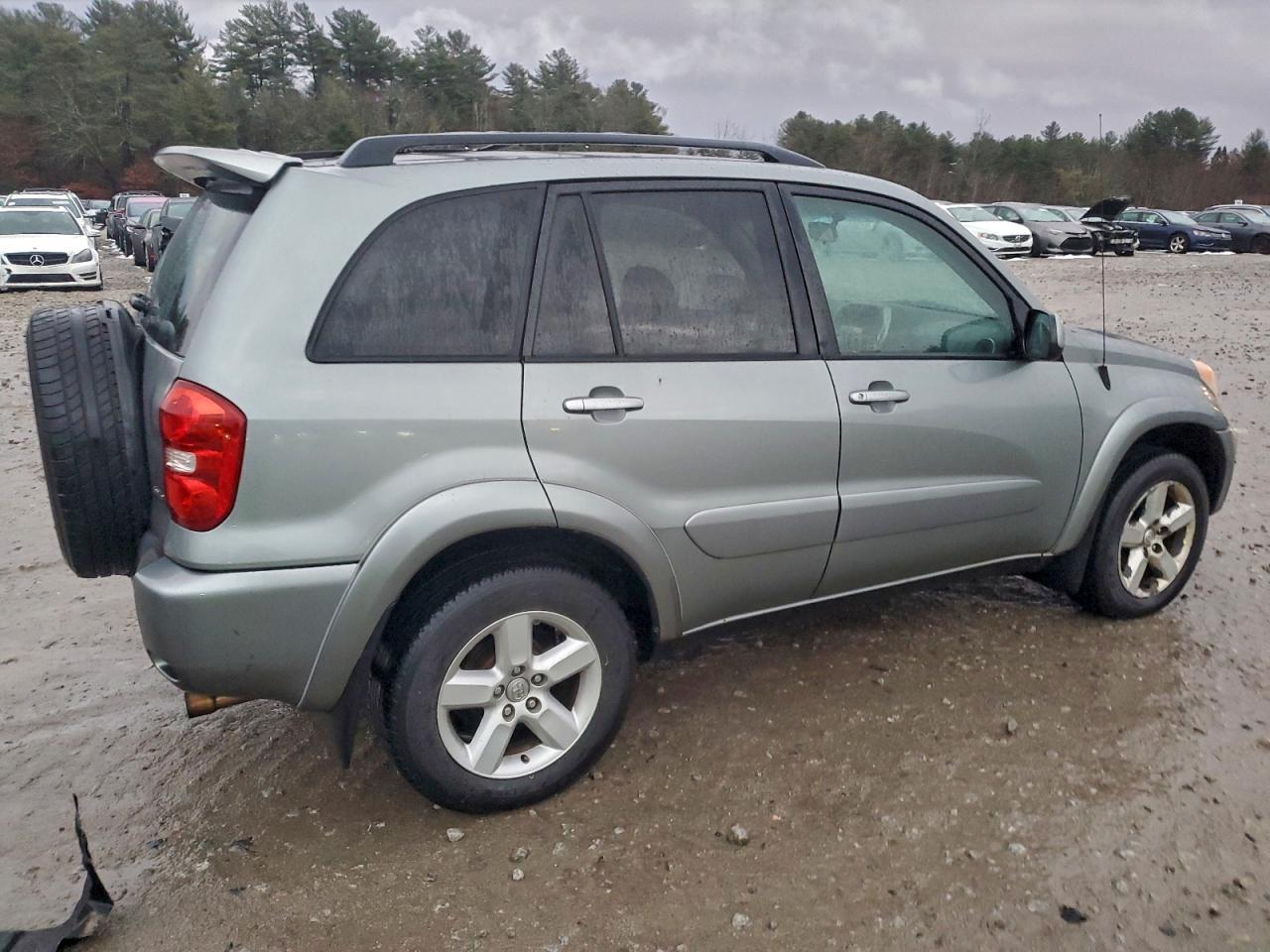 2004 TOYOTA RAV4 photo 5