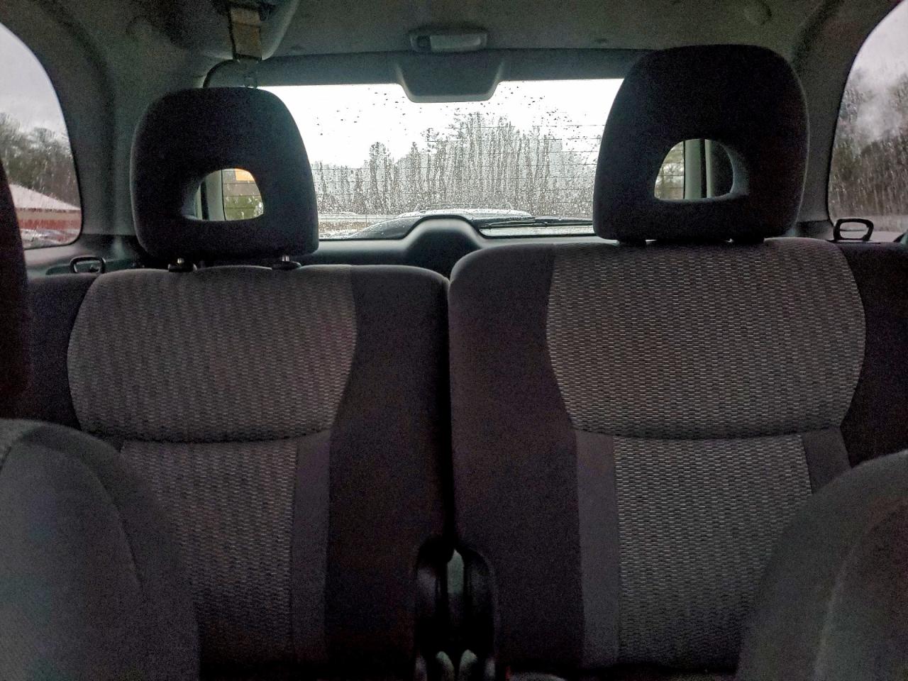 2004 TOYOTA RAV4 photo 19