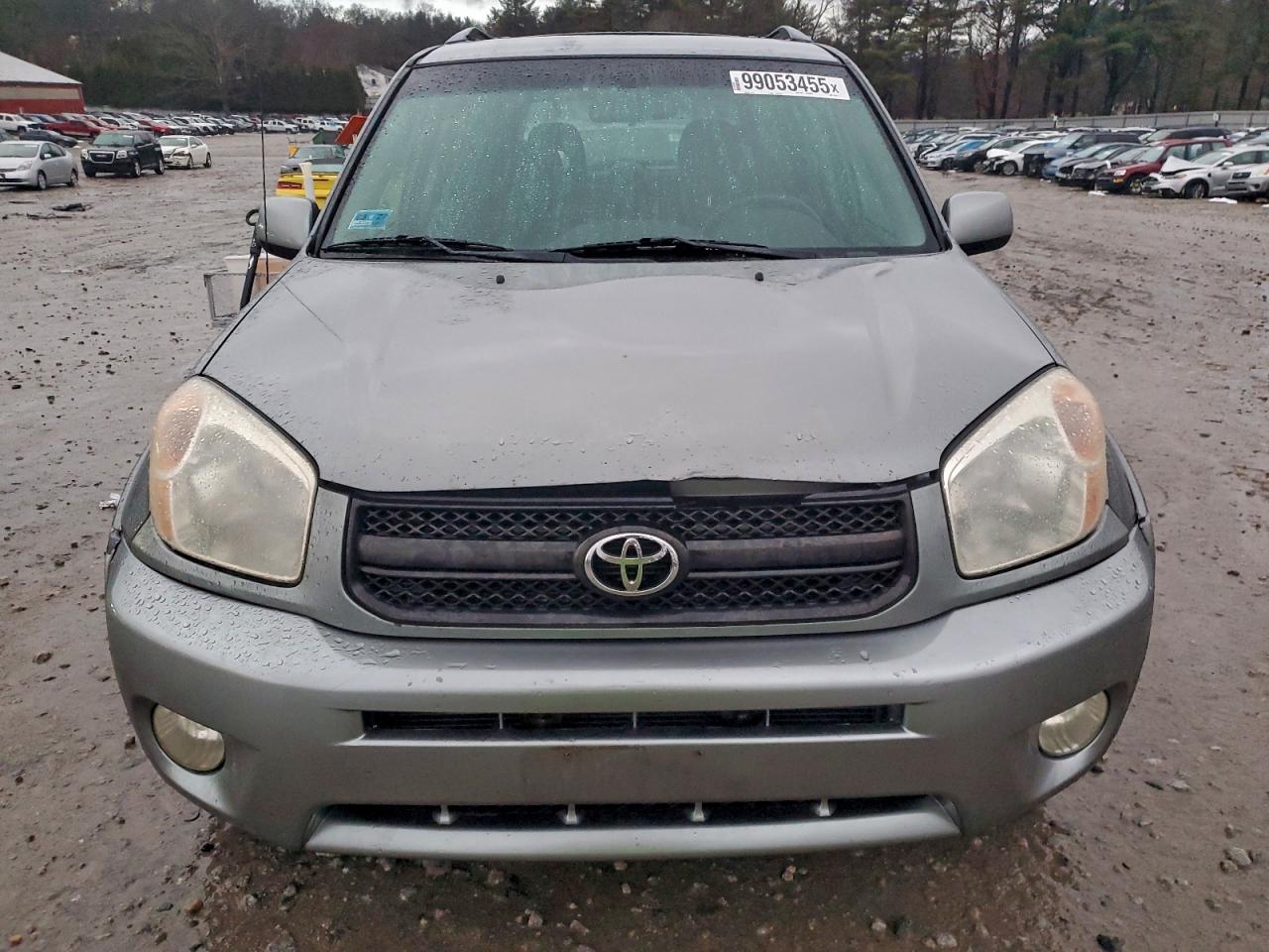 2004 TOYOTA RAV4 photo 9