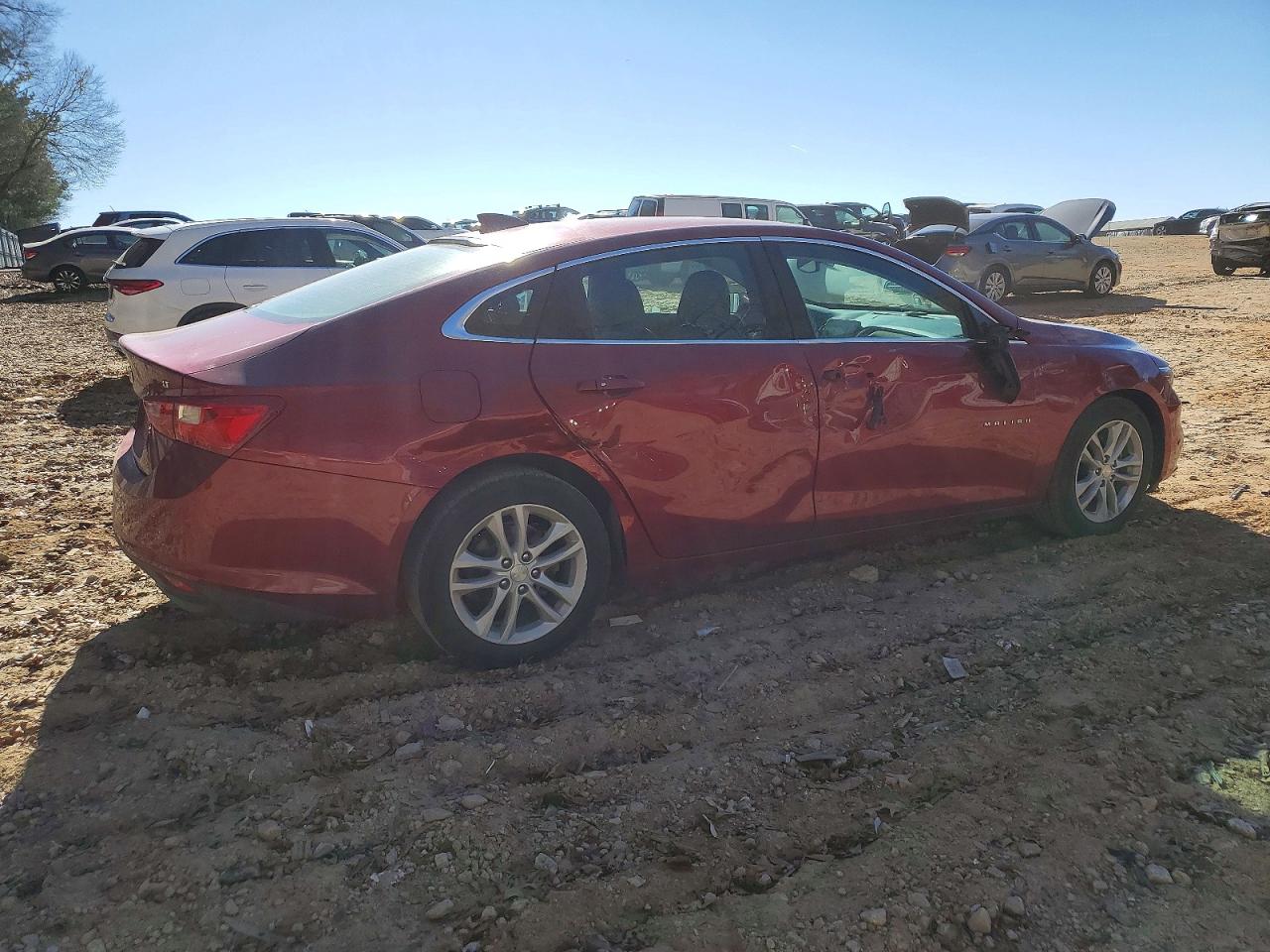 2017 CHEVROLET MALIBU LT photo 3