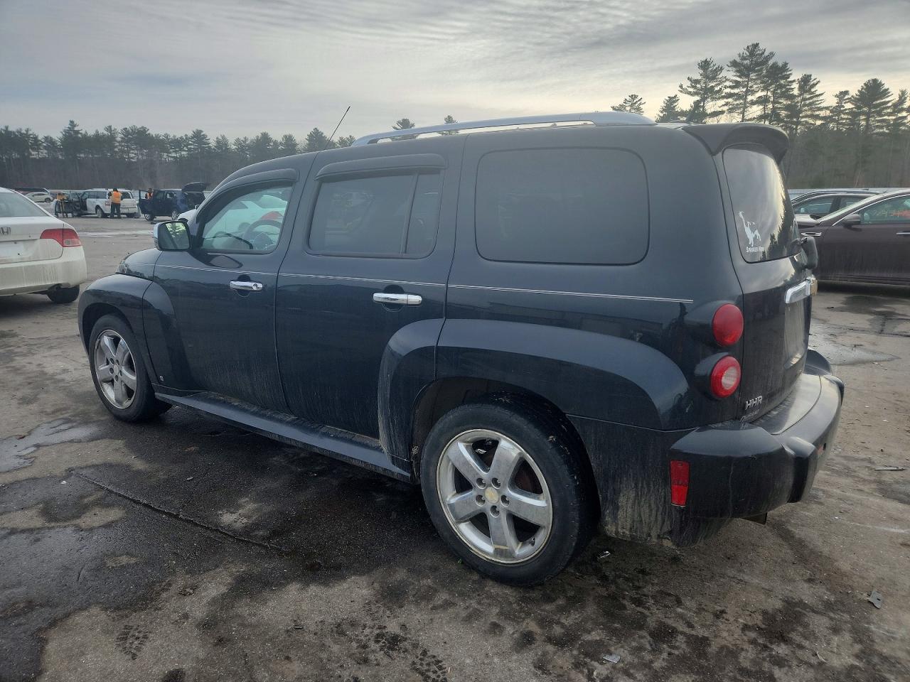 2008 CHEVROLET HHR LT photo 2