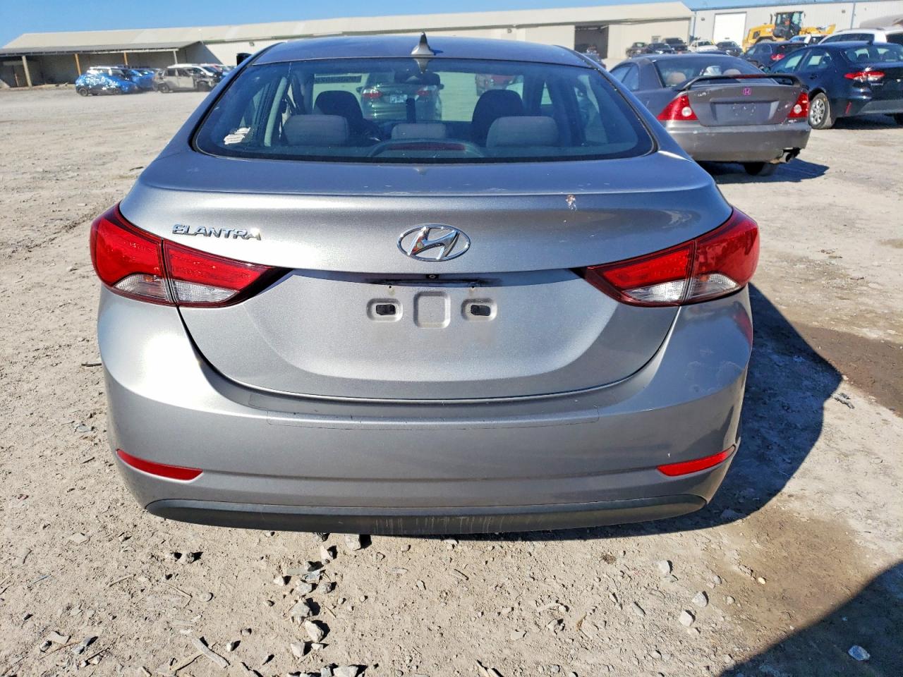 2016 HYUNDAI ELANTRA SE photo 6