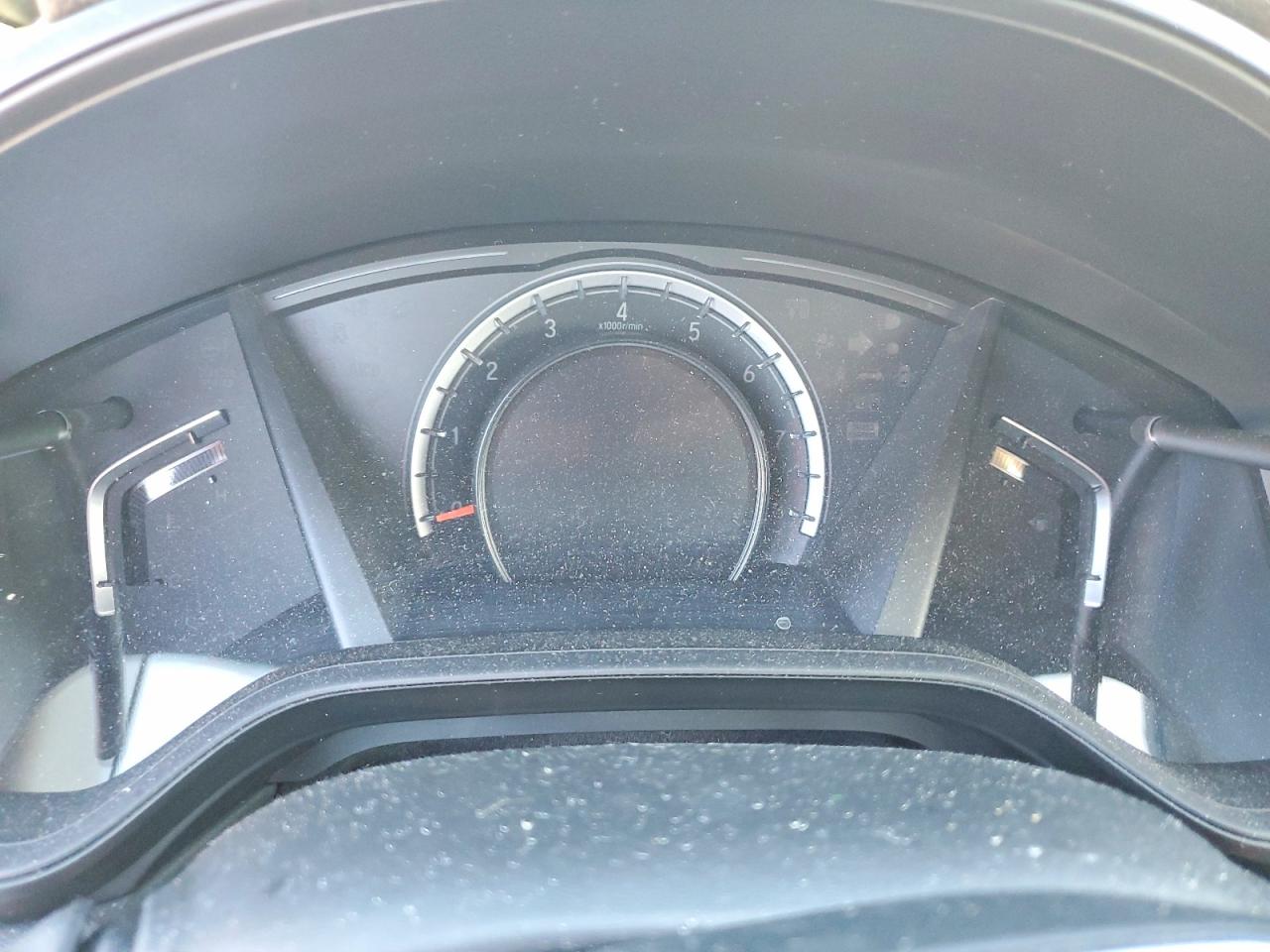 2018 HONDA CR-V LX photo 9