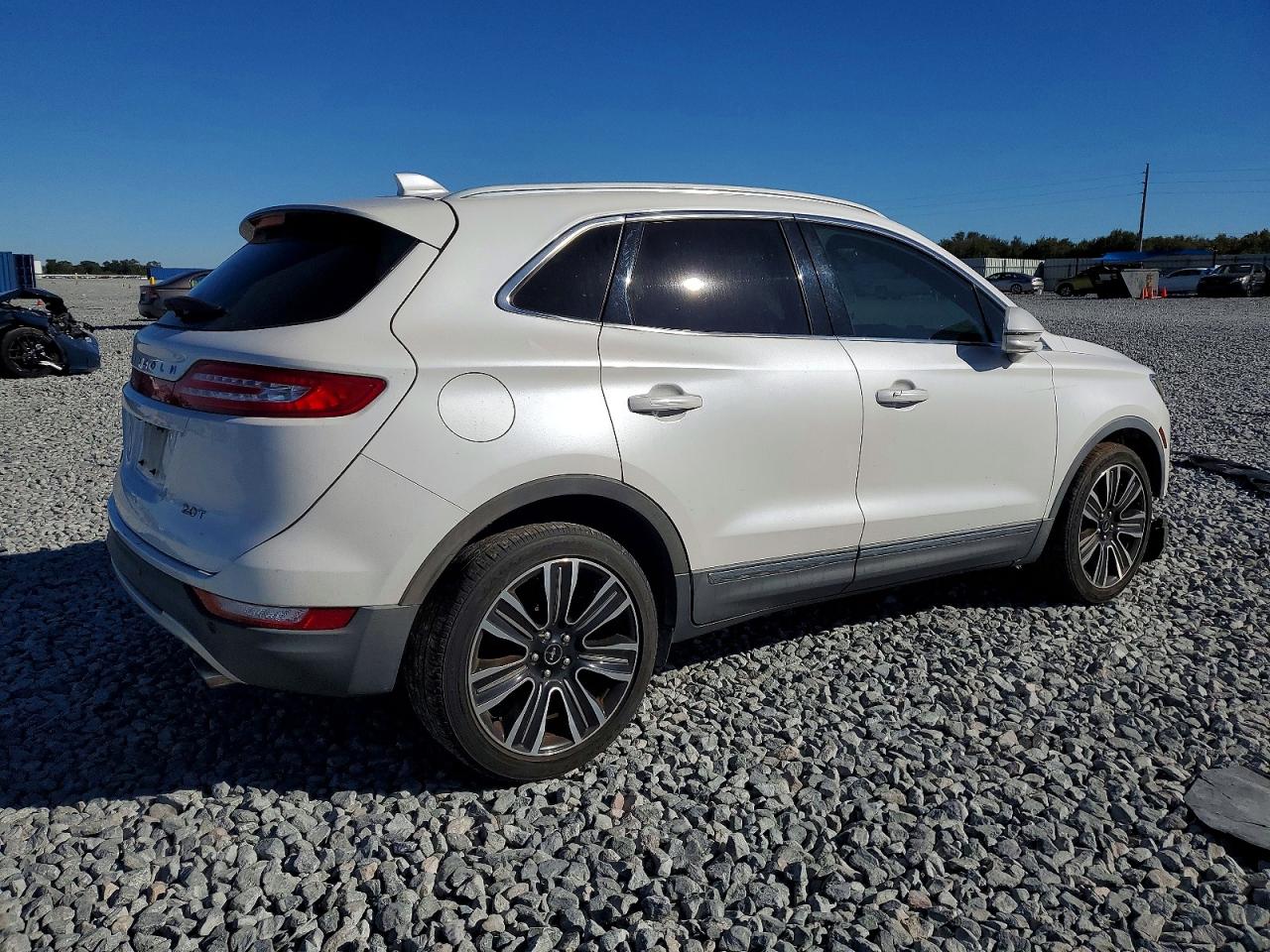 2017 LINCOLN MKC BLACK LABEL photo 3