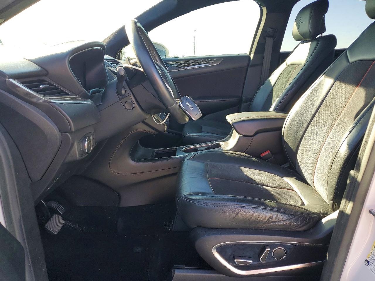 2017 LINCOLN MKC BLACK LABEL photo 7