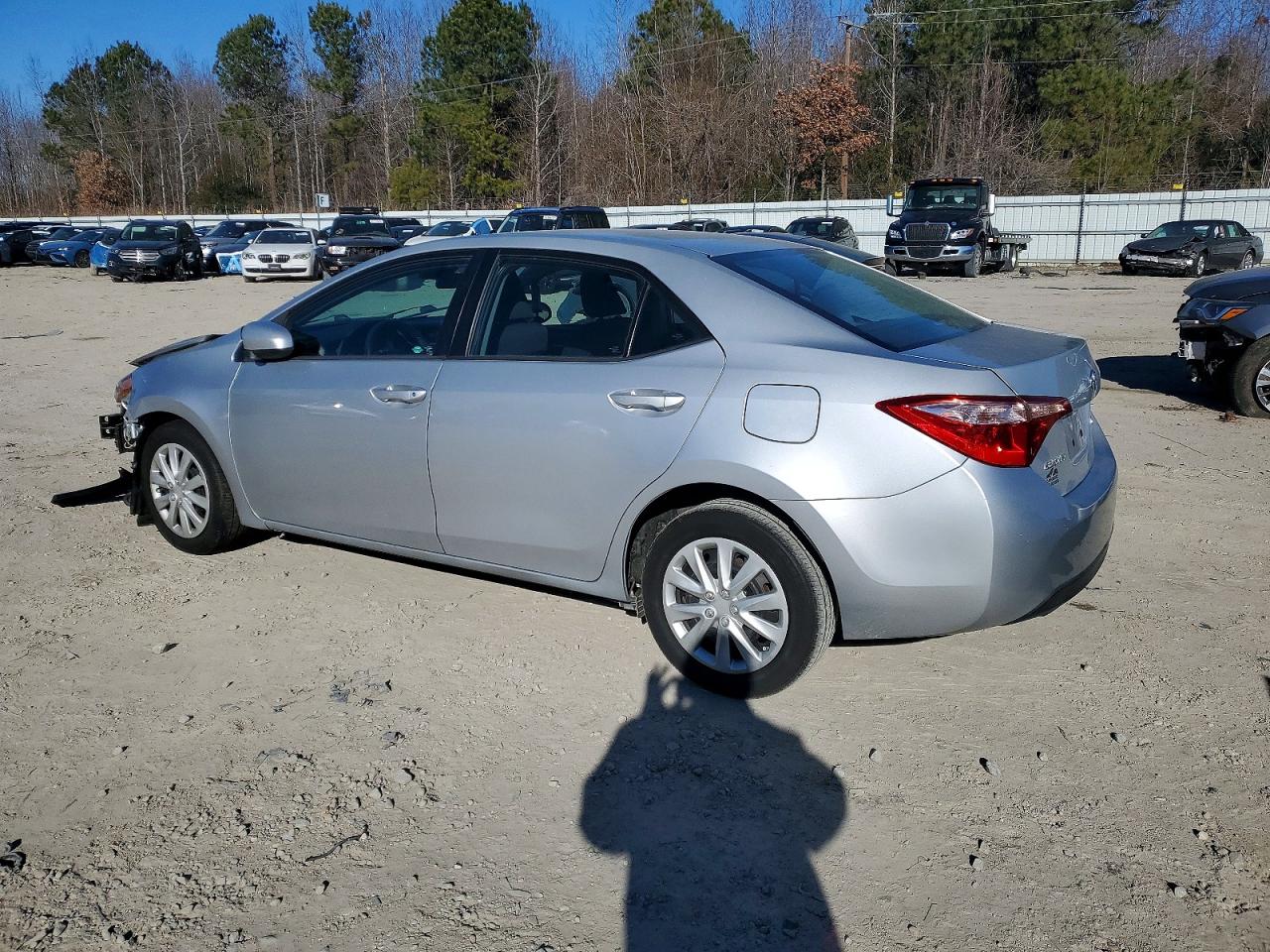 2017 TOYOTA COROLLA L photo 2