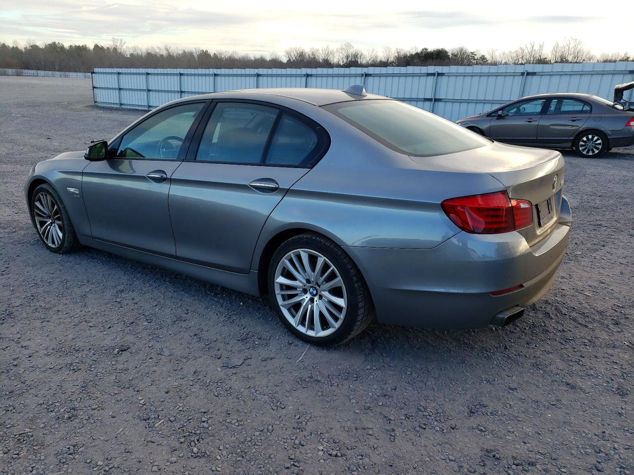 2011 BMW 550 XI photo 2