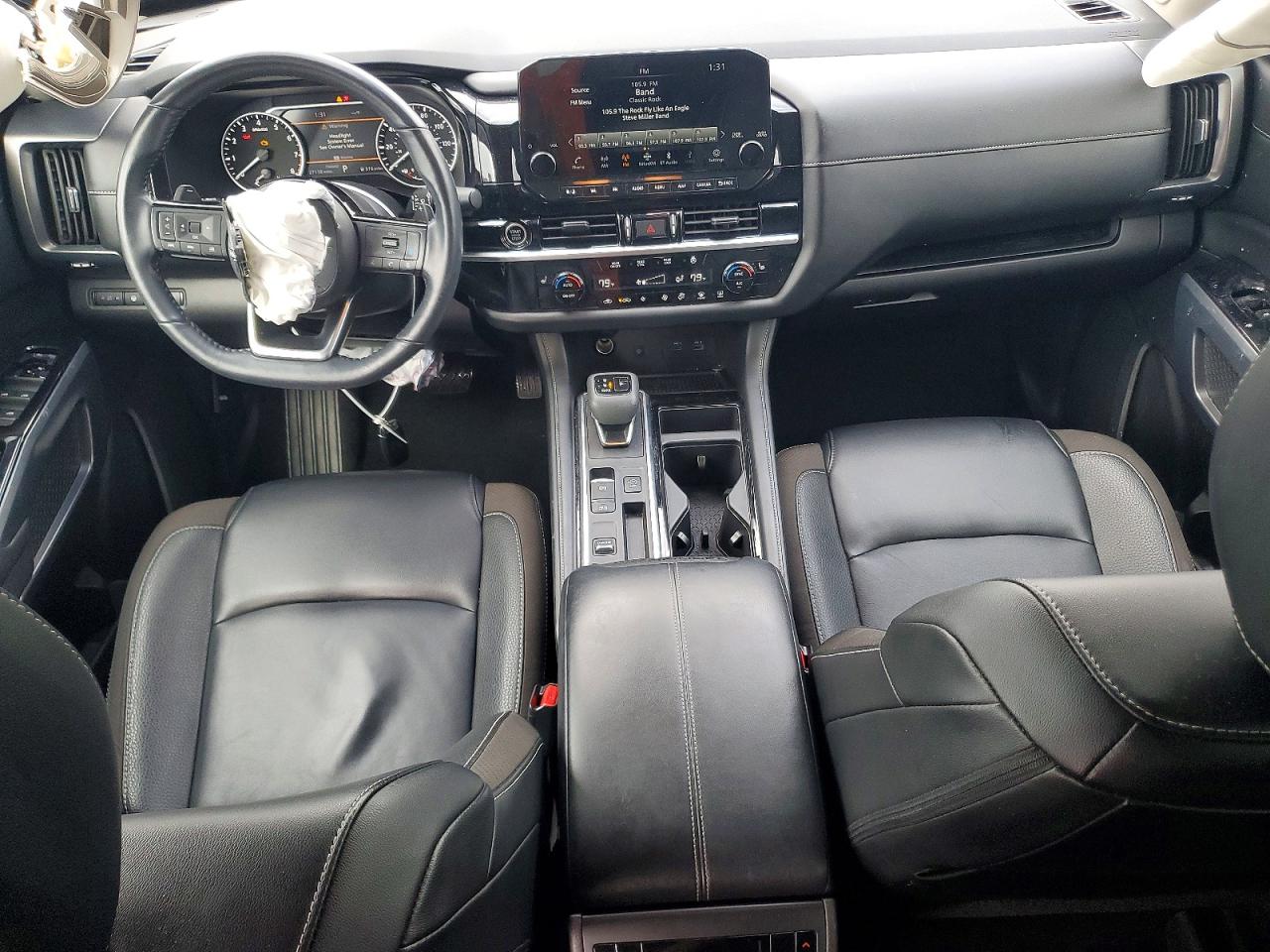 2023 NISSAN PATHFINDER SL photo 8